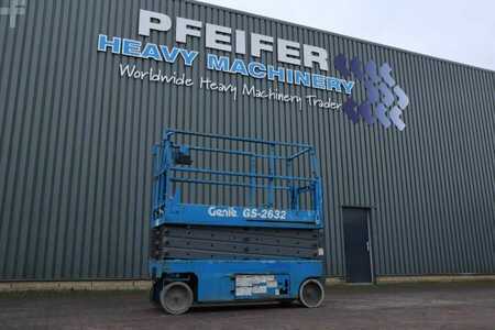 Scissor lift  Genie GS2632 Electric, Working Height 10m, 227kg Capacit (1)