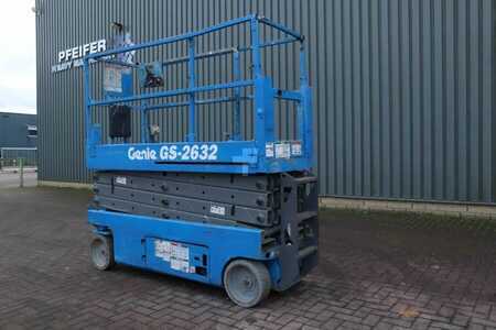 Scissor lift  Genie GS2632 Electric, Working Height 10m, 227kg Capacit (9)