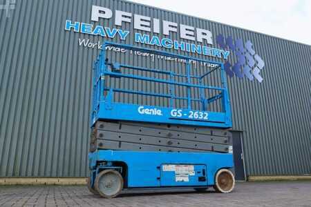 Scissor lift  Genie GS2632 Electric, Working Height 10m, 227kg Capacit (1)