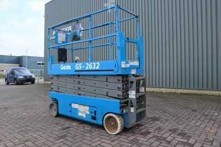 Scissor lift  Genie GS2632 Electric, Working Height 10m, 227kg Capacit (9)