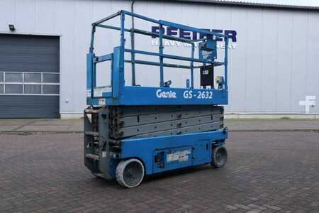 Scissor lift  Genie GS2632 Electric, Working Height 10m, 227kg Capacit (2)