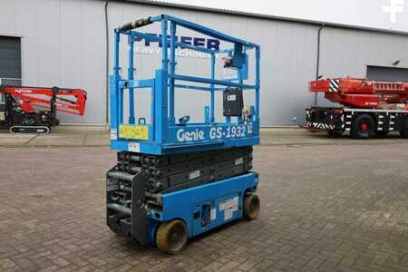 Scissor lift  Genie GS1932 Electric, Working Height 7.8 m, 227kg Capac (2)