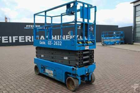 Scissor lift  Genie GS2632 Electric, Working Height 10m, 227kg Capacit (2)