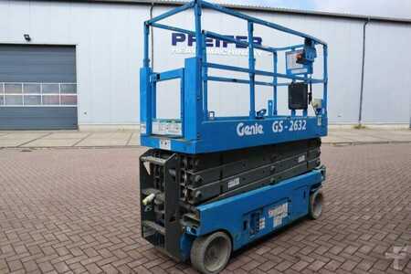 Scissor lift  Genie GS2632 Electric, Working Height 10m, 227kg Capacit (3)