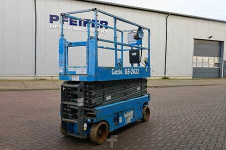 Schaarhoogwerker  Genie GS2632 Electric, Working Height 10m, 227kg Capacit (2)