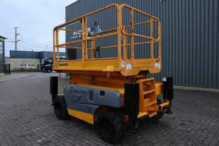 Scherenarbeitsbühne  Haulotte Compact 12DX Diesel, 4x4 Drive, 12m Working Height (8)