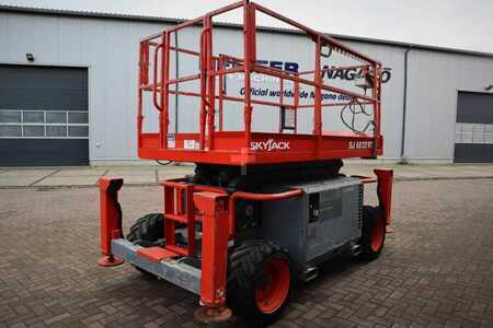 Saksinostimet  Skyjack SJ6832 Diesel, 4x4 Drive, 11.6m Working Height, 45 (7)