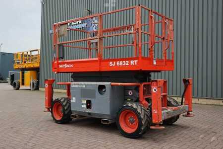 Saksinostimet  Skyjack SJ6832 Diesel, 4x4 Drive, 11.6m Working Height, 45 (8)