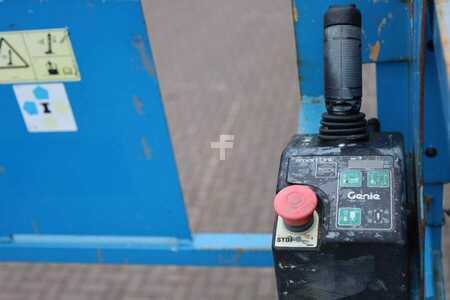 Pracovní plošina s nůžkovým zdvihem - Genie GS4069 Electric, 14m Working Height, 363kg Capacit (3)