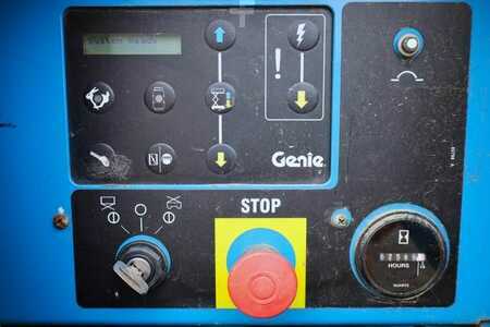 Pracovní plošina s nůžkovým zdvihem - Genie GS5390 Diesel, 4x4 Drive, 18.15m Working Height, 6 (4)