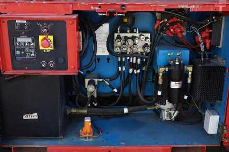 Piattaforme aeree a pantografo - Genie GS3369DC Electric, 11.9m Working Height, 454kg Cap (12)