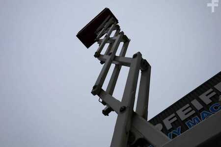 Piattaforme aeree a pantografo - Holland Lift Ecostar HL-9710 Electric, 12m Working Height, 325k (9)