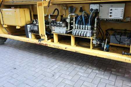 Scherenarbeitsbühne - Liftlux SL260-25D4WD Diesel, 4x4 Drive, 9.80m Hydraulic De (11)