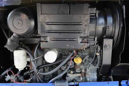 Saxliftar - Haulotte COMPACT 10DX Diesel, 4x4 Drive, 10.15m Working Hei (10)