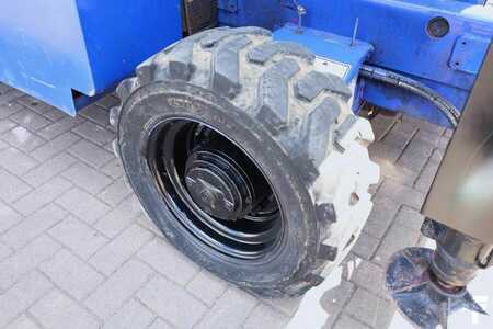 Scherenarbeitsbühne - Haulotte H15SX Diesel, 4x4 Drive 15 Working Height, 500kg C (11)