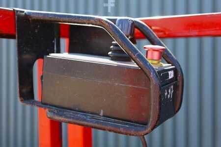 Scissors Lifts - Holland-Lift Ecostar HL-9710 Electric, 12m Working Height, 325k (4)