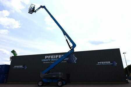 Gelenkteleskopbühne  JLG 1250AJP Diesel, 4x4x4 Drive, 40.1m Working Height, (2)