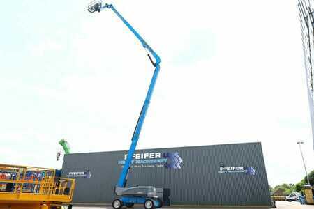 Gelenkteleskopbühne  JLG 1250AJP Diesel, 4x4x4 Drive, 40.1m Working Height, (3)