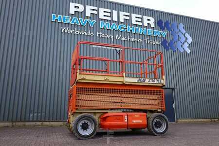 Scissor lift - JLG 3369LE Electric, 12m Working Height, 450kg Capacit (1)