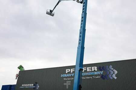 Gelenkteleskopbühne  Genie ZX135/70 Diesel, 4x4x4 Drive, 43m Working Height, (10)