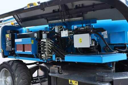 Gelenkteleskopbühne  Genie ZX135/70 Diesel, 4x4x4 Drive, 43m Working Height, (11)