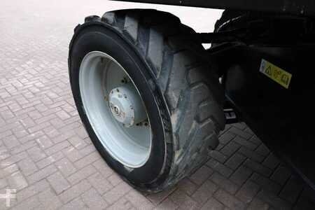 Gelenkteleskopbühne  Genie ZX135/70 Diesel, 4x4x4 Drive, 43m Working Height, (16)