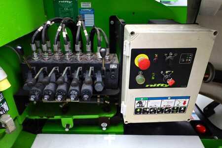 Piattaforme aeree articolate  Niftylift HR17N Hybrid MK3 Hybrid Battery & Diesel, 17m Work (4)