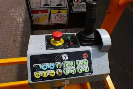 Piattaforme aeree a pantografo - Haulotte Compact 12RTE Electric, 12m Working Height, 450kg (5)