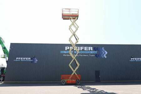 Pracovní plošina s nůžkovým zdvihem - JLG M4069 Hybrid, 14.2m Working Height, 360kg Capacity (3)