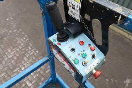 Piattaforme aeree a pantografo - Haulotte Compact 12RTE Electric, 12m Working Height, 450kg (4)