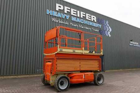 Scherenarbeitsbühne - JLG M4069 Hybrid, 14.2m Working Height, 360kg Capacity (1)