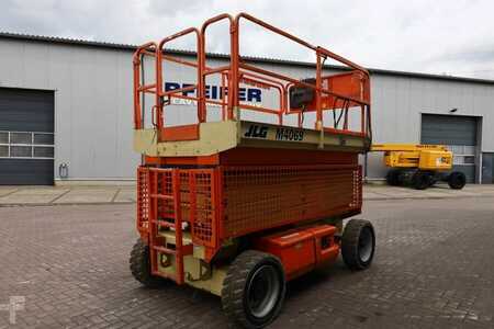 Scherenarbeitsbühne - JLG M4069 Hybrid, 14.2m Working Height, 360kg Capacity (2)