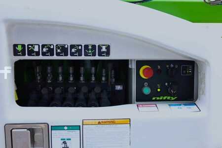Csukló munka emelvény - Niftylift HR17N Hybrid MK3 Hybrid Battery & Diesel, 17m Work (12)