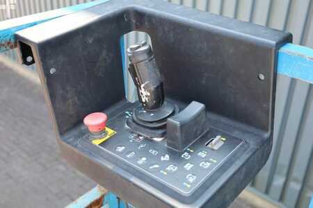 Pracovní plošina s nůžkovým zdvihem - Genie GS5390 Diesel, 4x4 Drive, 18.15m Working Height, 6 (4)