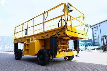 Scissors Lifts  Haulotte H12SXL Diesel, 4x4 Drive, 12m Working Height, 700k (7)