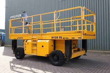 Scissors Lifts  Haulotte H12SXL Diesel, 4x4 Drive, 12m Working Height, 700k (8)