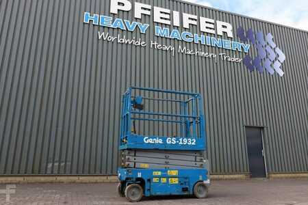 Scissor lift - Genie GS1932 Electric, Working Height 7.8 m, 227kg Capac (1)
