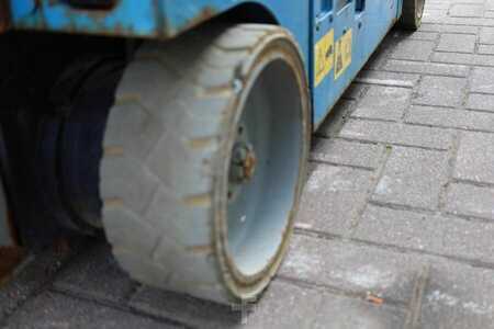 Levantamento tesoura  Genie GS1932 Electric, Working Height 7.8 m, 227kg Capac (11)