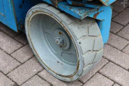 Levantamento tesoura  Genie GS3246 Electric, Working Height 11.75 m, 318kg Cap (13)