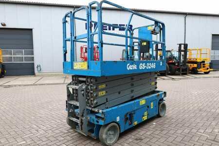 Levantamento tesoura  Genie GS3246 Electric, Working Height 11.75 m, 318kg Cap (2)