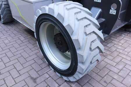 Teleskopická plošina - Zoomlion ZT26JE Fully Electric Lithium-Powered, 4x4 Rough T (11)