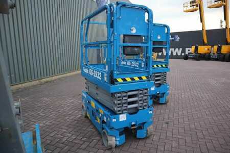 Scissor lift - Genie GS1932 E-Drive Several In Stock, 8m Working Height (2)