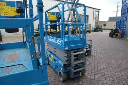 Scissor lift - Genie GS1932 E-Drive Several In Stock, 8m Working Height (3)