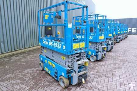 Scissor lift - Genie GS1932 Electric, Working Height 7.8 m, 227kg Capac (3)