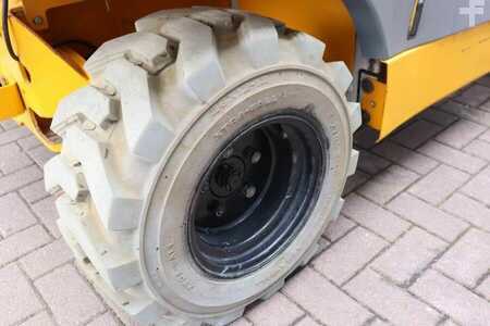 Saksinostimet - Haulotte Compact 12RTE Electric, 12m Working Height, 450kg (13)