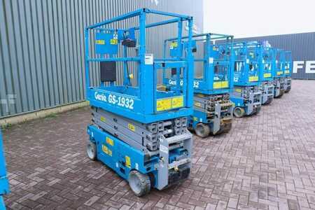 Scissor lift - Genie GS1932 Electric, Working Height 7.8 m, 227kg Capac (2)