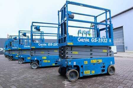 Scissor lift - Genie GS1932 Electric, Working Height 7.8 m, 227kg Capac (4)