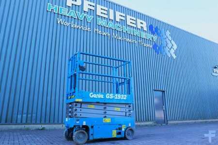 Scissor lift - Genie GS1932 Electric, Working Height 7.8 m, 227kg Capac (1)