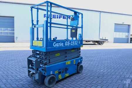 Scissor lift - Genie GS1932 Electric, Working Height 7.8 m, 227kg Capac (2)