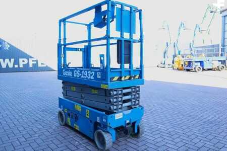 Scissor lift - Genie GS1932 Electric, Working Height 7.8 m, 227kg Capac (8)